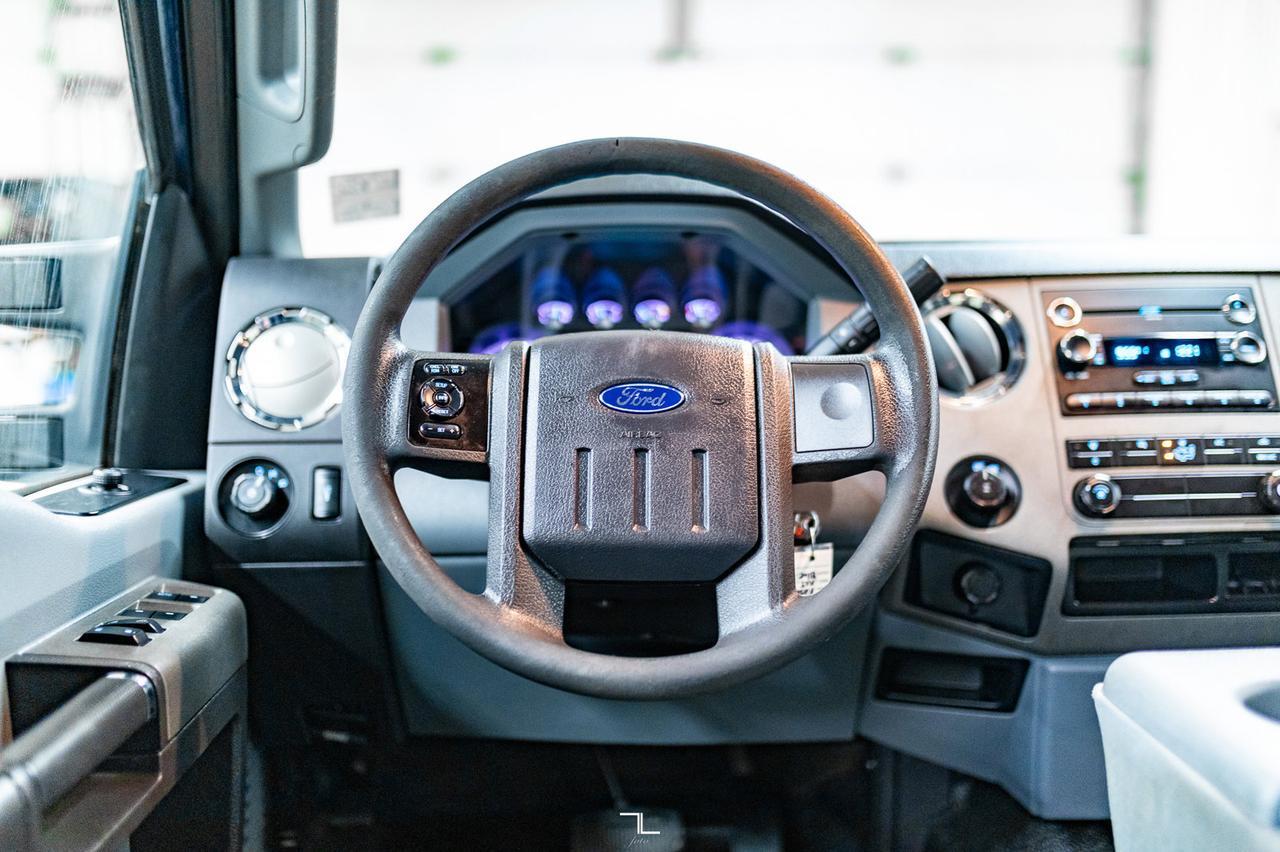 2011 Ford F-250 4x2 Crew Cab XLT PSeat Red Deer AB