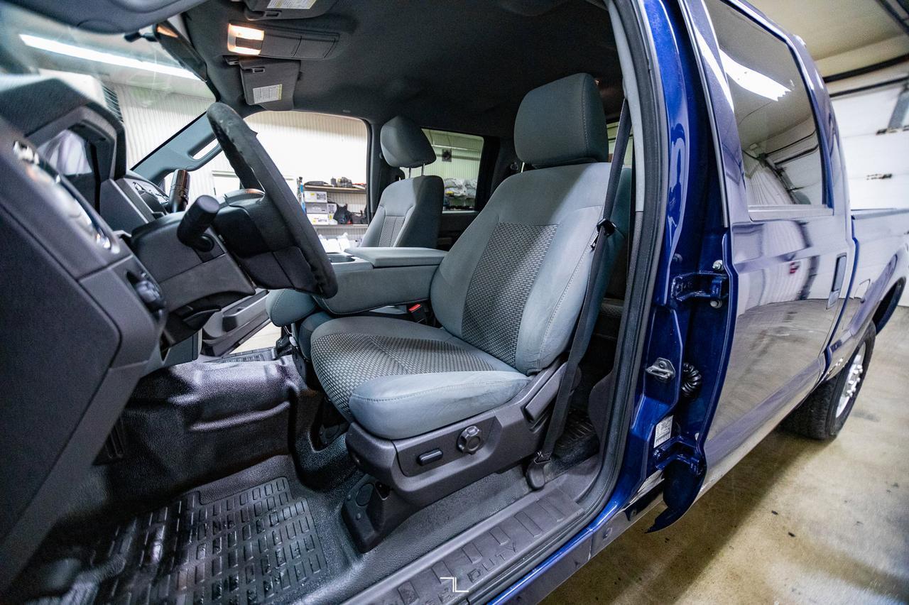 2011 Ford F-250 4x2 Crew Cab XLT PSeat Red Deer AB