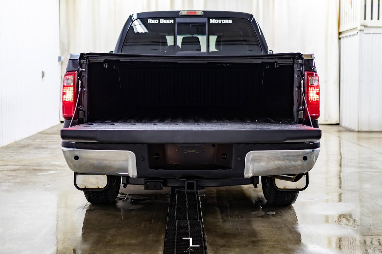 2011 Ford F-250 4x4 Crew Cab Lariat FX4 Leather Nav BCam Red Deer AB