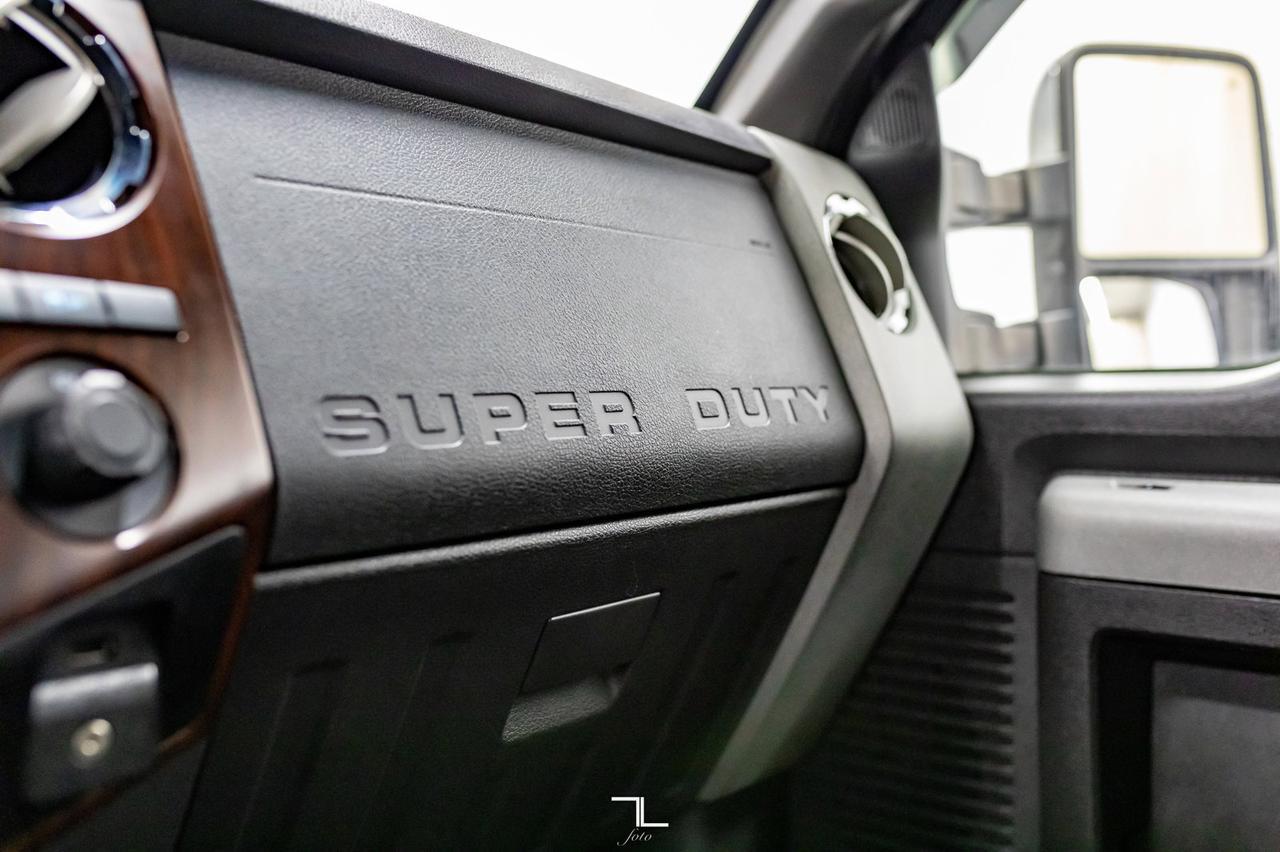 2011 Ford F-250 4x4 Crew Cab Lariat FX4 Leather Nav BCam Red Deer AB