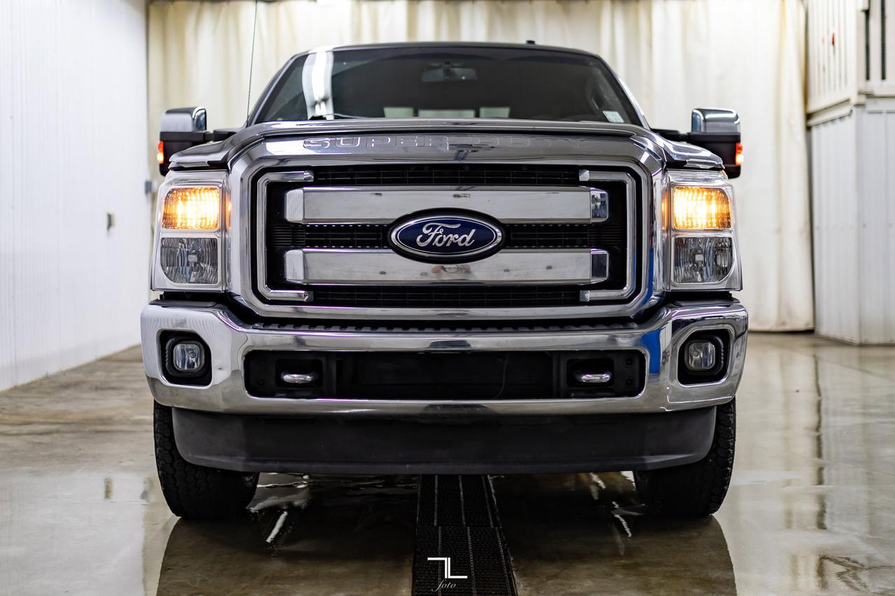 2011 Ford F-250 4x4 Crew Cab Lariat FX4 Leather Nav BCam Red Deer AB