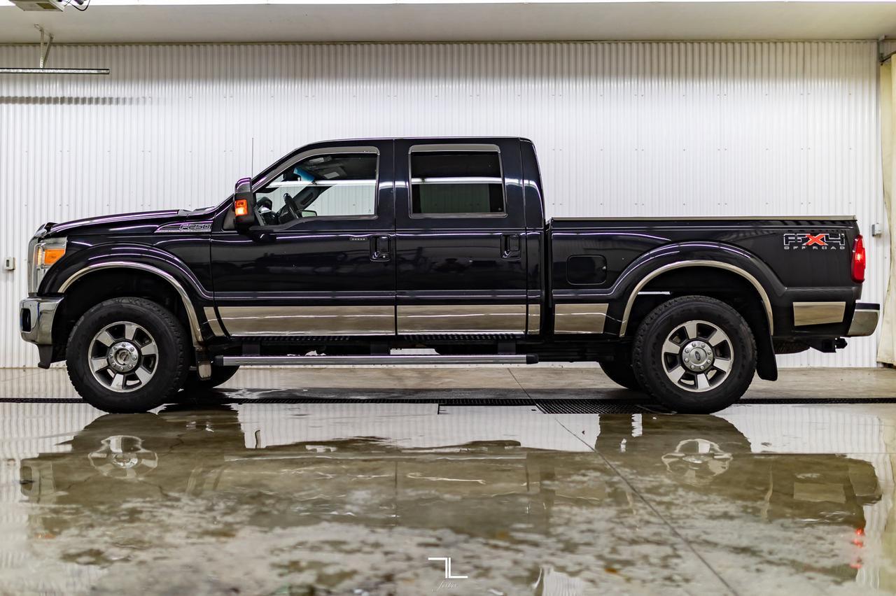 2011 Ford F-250 4x4 Crew Cab Lariat FX4 Leather Nav BCam Red Deer AB