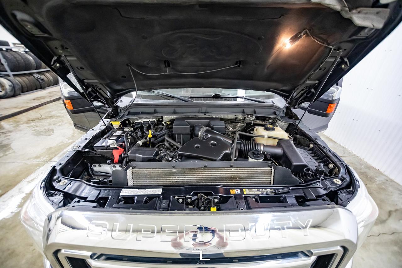 2011 Ford F-250 4x4 Crew Cab Lariat FX4 Leather Nav BCam Red Deer AB