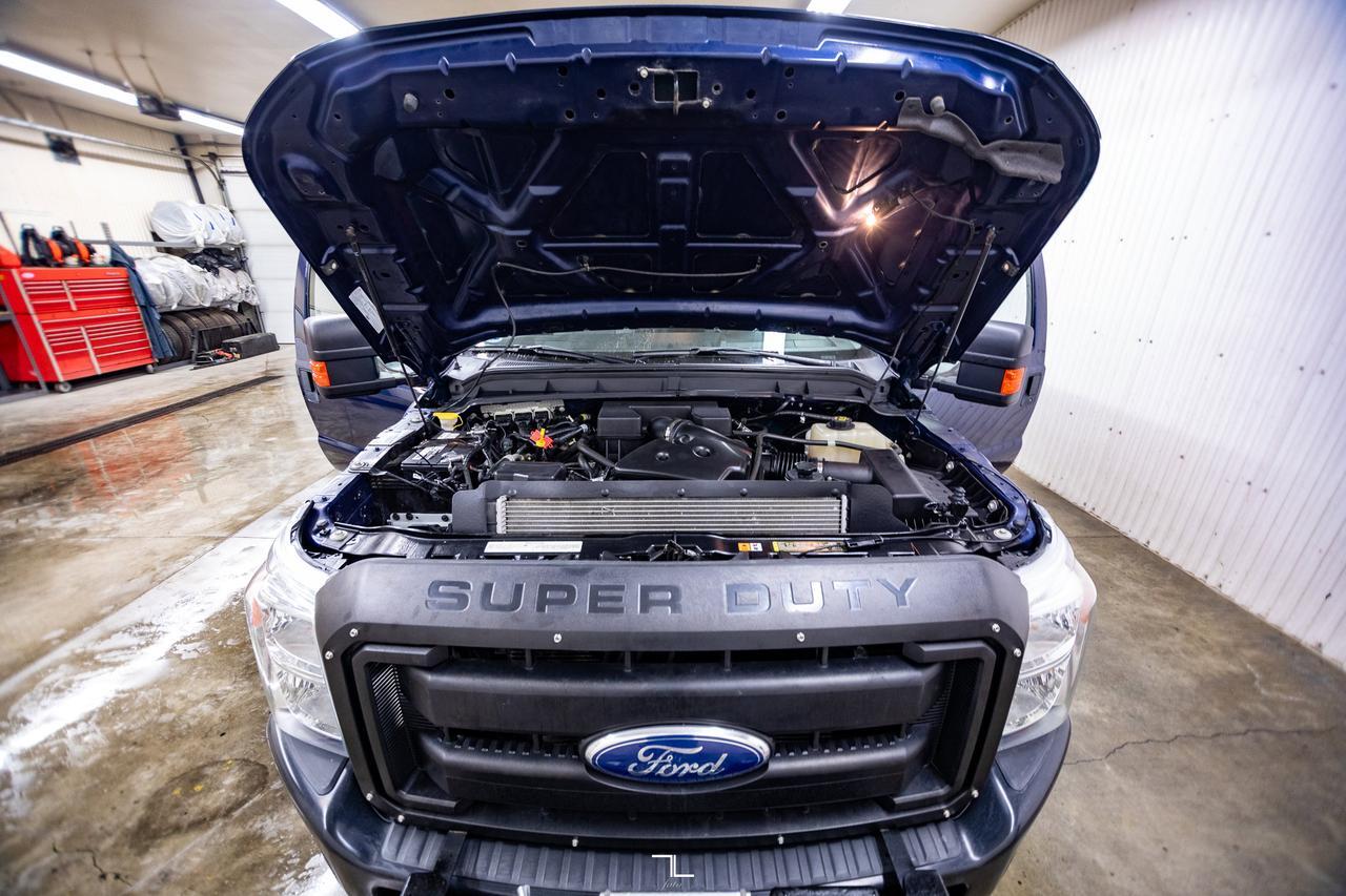 2011 Ford F-250 4x4 Crew Cab XL Red Deer AB