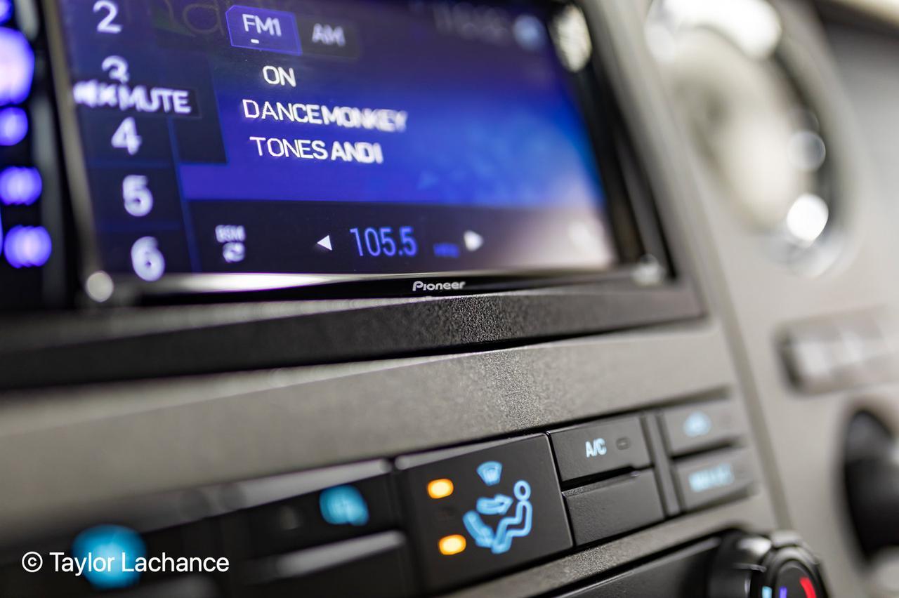 2011 Ford F-250 4x4 Crew Cab XLT FX4 BCam Red Deer AB