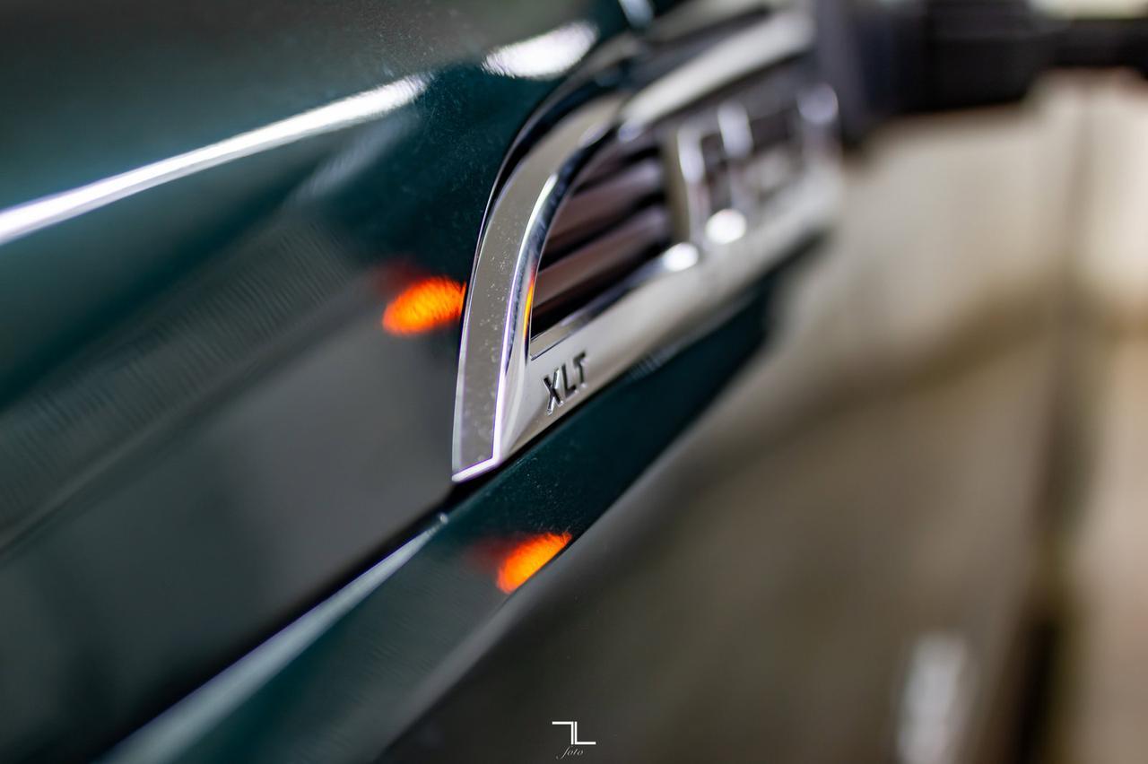 2011 Ford F-250 4x4 Crew Cab XLT Longbox Diesel Red Deer AB