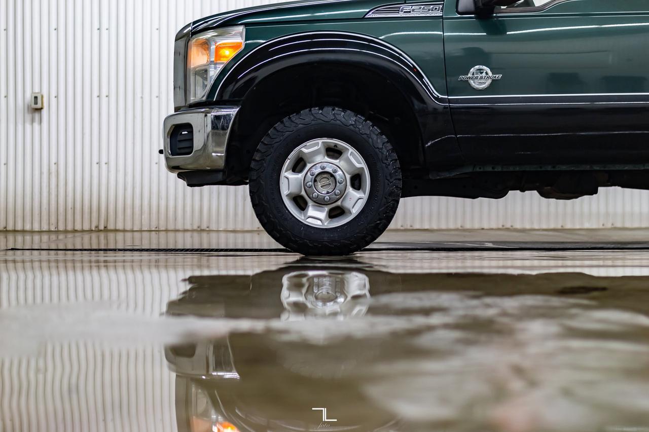 2011 Ford F-250 4x4 Crew Cab XLT Longbox Diesel Red Deer AB