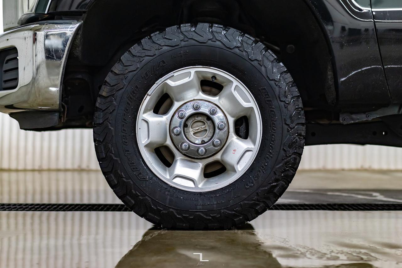 2011 Ford F-250 4x4 Crew Cab XLT Longbox Diesel Red Deer AB