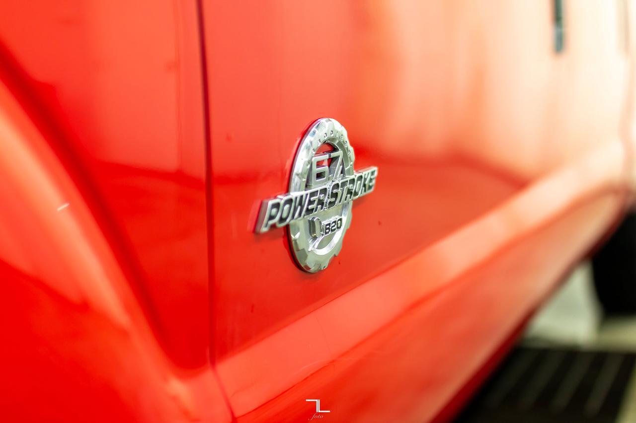 2011 Ford F-250 4x4 Crew Cab XLT Longbox Diesel Red Deer AB