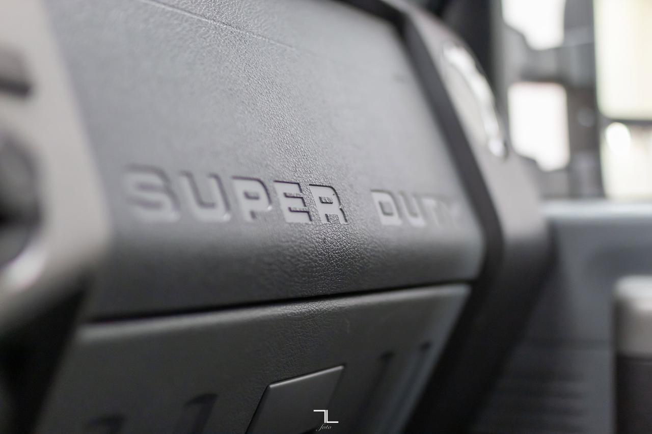 2011 Ford F-250 4x4 Crew Cab XLT Longbox Diesel Red Deer AB