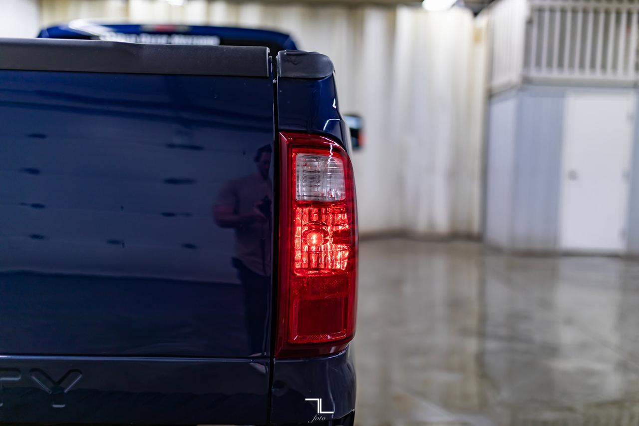 2011 Ford F-250 4x4 Crew Cab XLT Longbox Diesel Red Deer AB