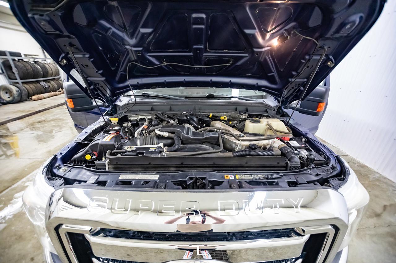 2011 Ford F-250 4x4 Crew Cab XLT Longbox Diesel Red Deer AB