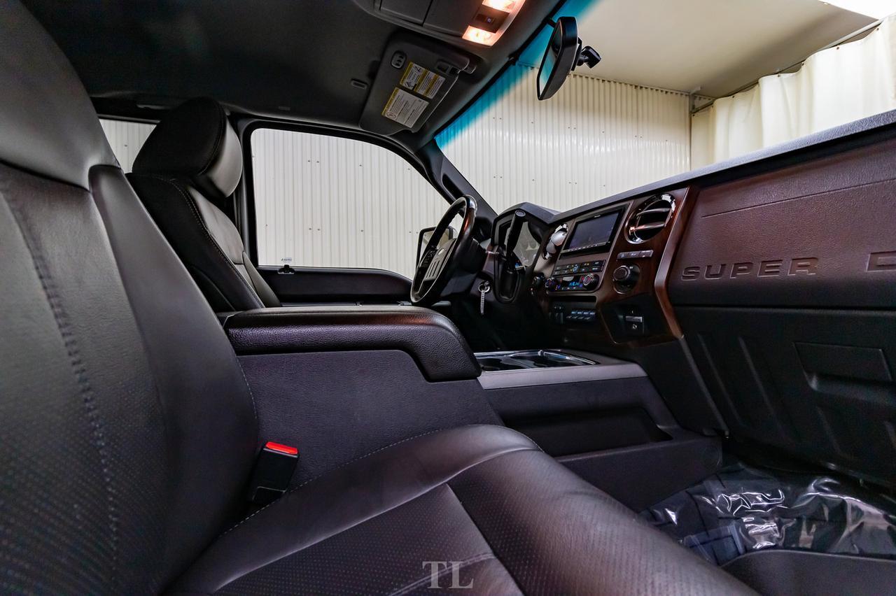 2011 Ford F-250 4x4 Super Cab Lariat Leather Nav Red Deer AB