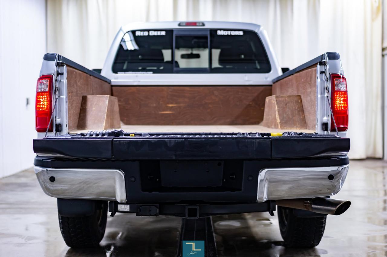 2011 Ford F-250 4x4 Super Cab Lariat Longbox Leather Nav BCam Red Deer AB