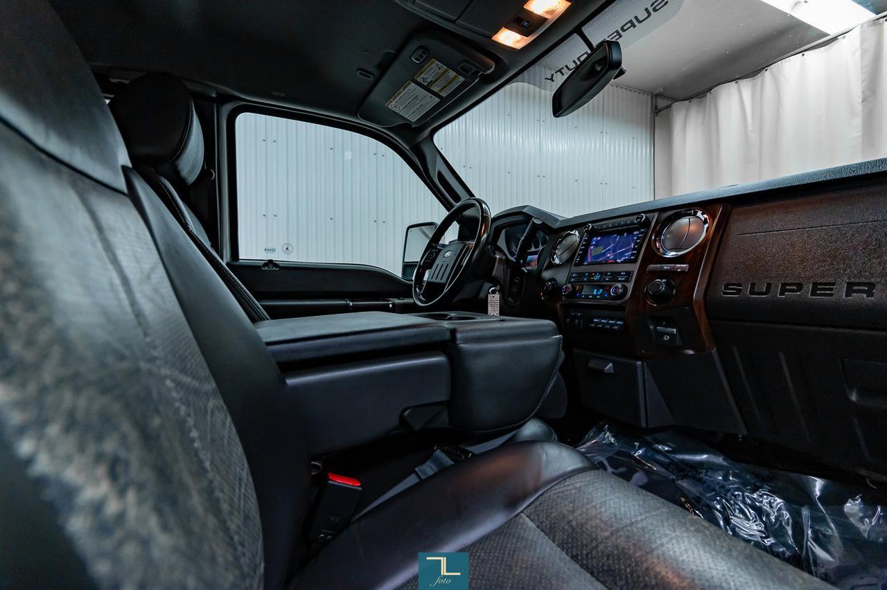 2011 Ford F-250 4x4 Super Cab Lariat Longbox Leather Nav BCam Red Deer AB