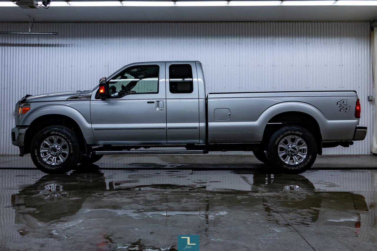2011 Ford F-250 4x4 Super Cab Lariat Longbox Leather Nav BCam Red Deer AB