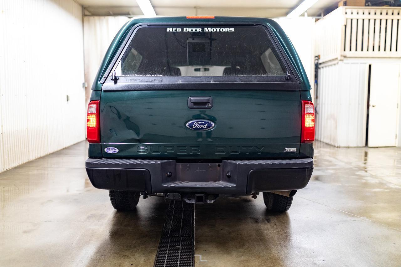 2011 Ford F-250 4x4 Super Cab XL Topper Red Deer AB