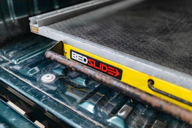 2011 Ford F-250 4x4 Super Cab XL Topper Red Deer AB