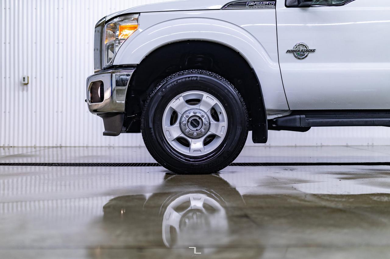 2011 Ford F-250 4x4 Super Cab XLT Diesel BCam Red Deer AB