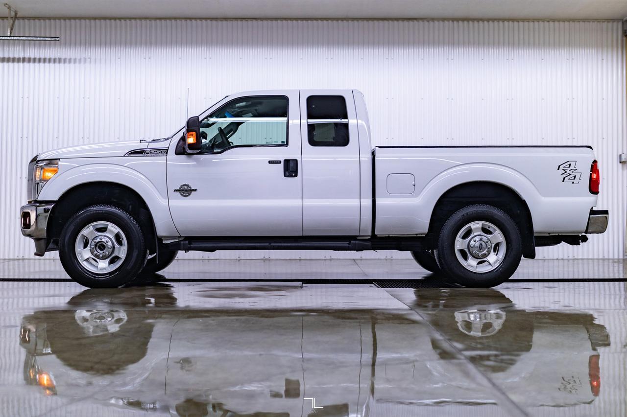 2011 Ford F-250 4x4 Super Cab XLT Diesel BCam Red Deer AB