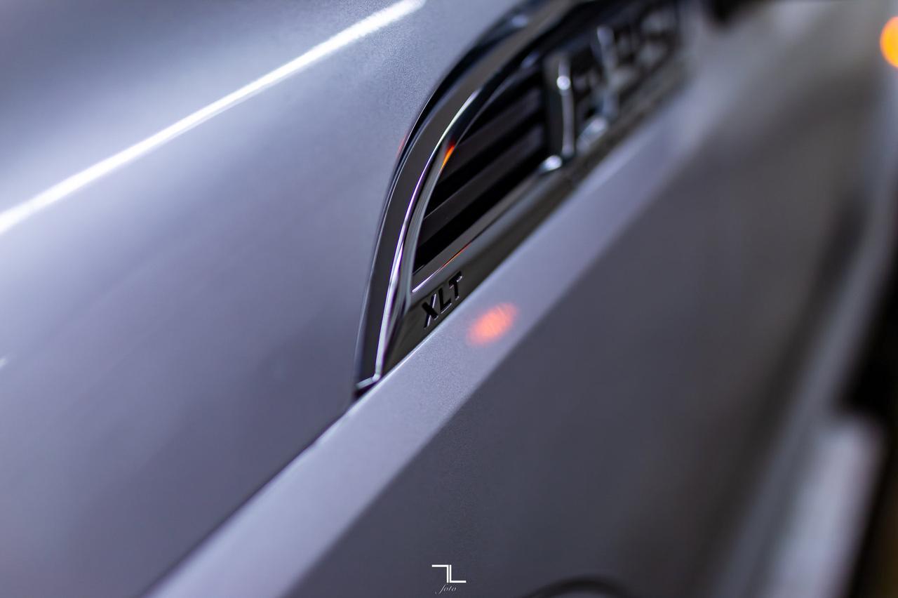 2011 Ford F-350 4x2 Reg Cab XLT Dually Red Deer AB