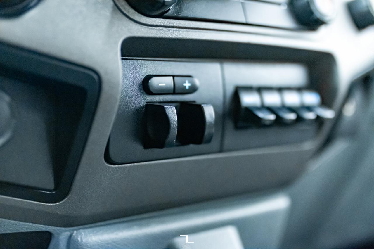 2011 Ford F-350 4x2 Reg Cab XLT Dually Red Deer AB