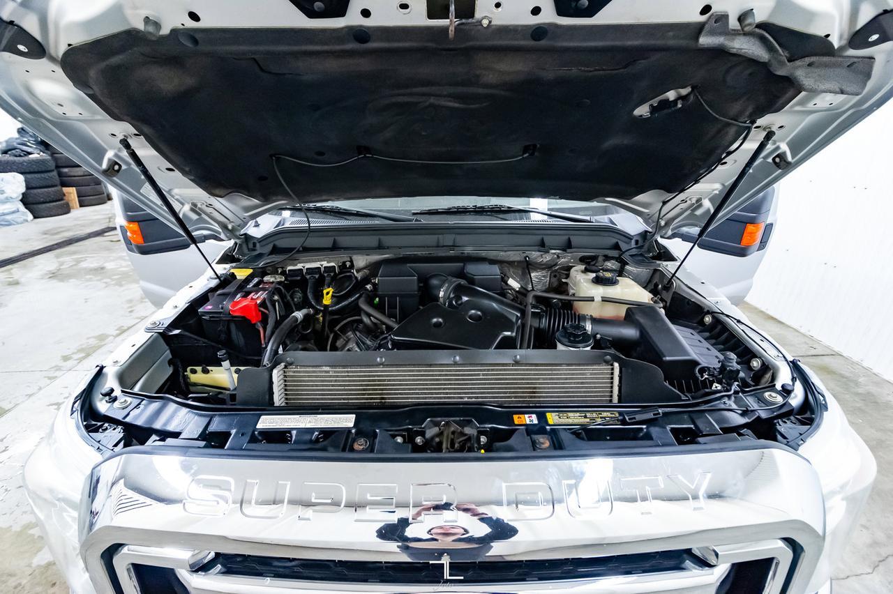 2011 Ford F-350 4x2 Reg Cab XLT Dually Red Deer AB