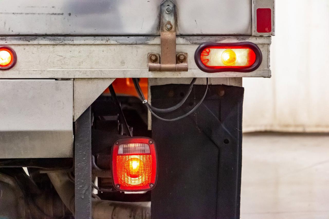 2011 Ford F-350 4x2 Regular Cab XL Deck Red Deer AB