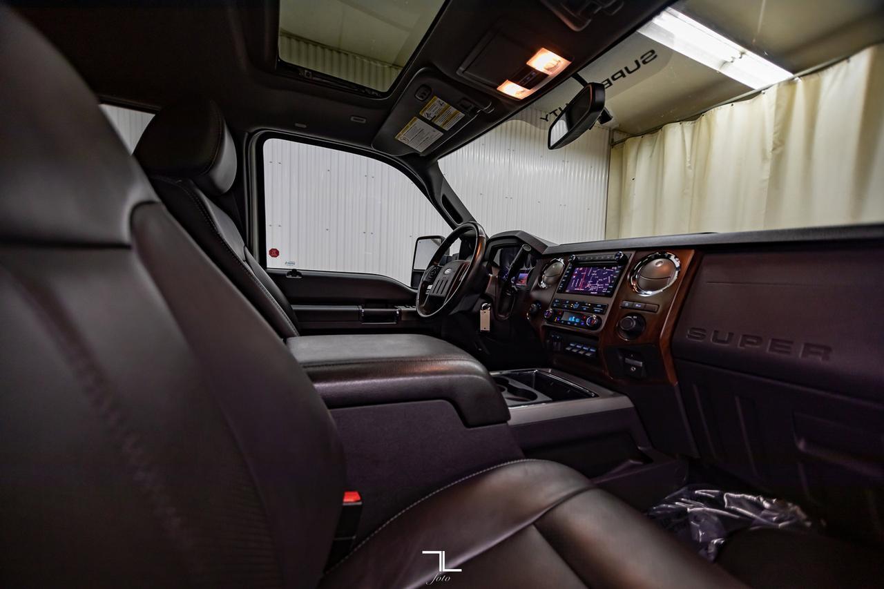 2011 Ford F-350 4x4 Crew Cab Lariat FX4 Diesel Leather Roof Nav Red Deer AB