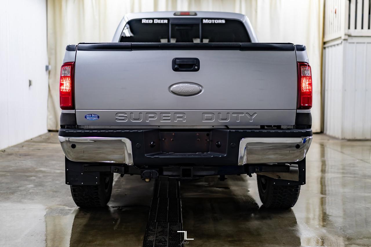 2011 Ford F-350 4x4 Crew Cab Lariat FX4 Diesel Leather Roof Nav Red Deer AB