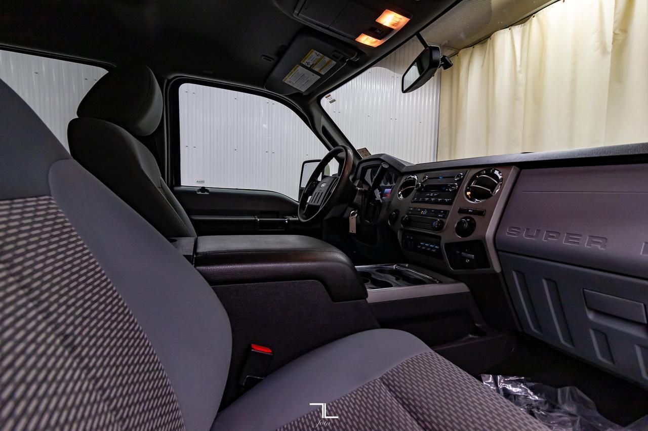 2011 Ford F-350 4x4 Crew Cab XLT Diesel BCam Red Deer AB