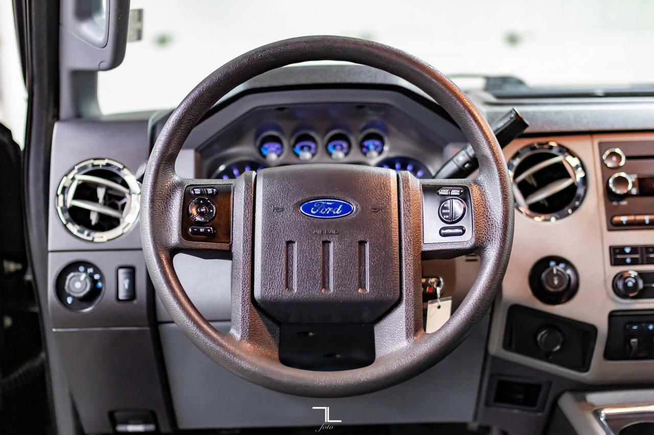 2011 Ford F-350 4x4 Crew Cab XLT Diesel BCam Red Deer AB