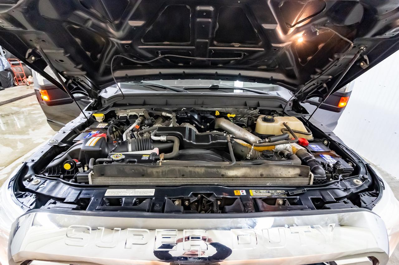 2011 Ford F-350 4x4 Crew Cab XLT Diesel BCam Red Deer AB