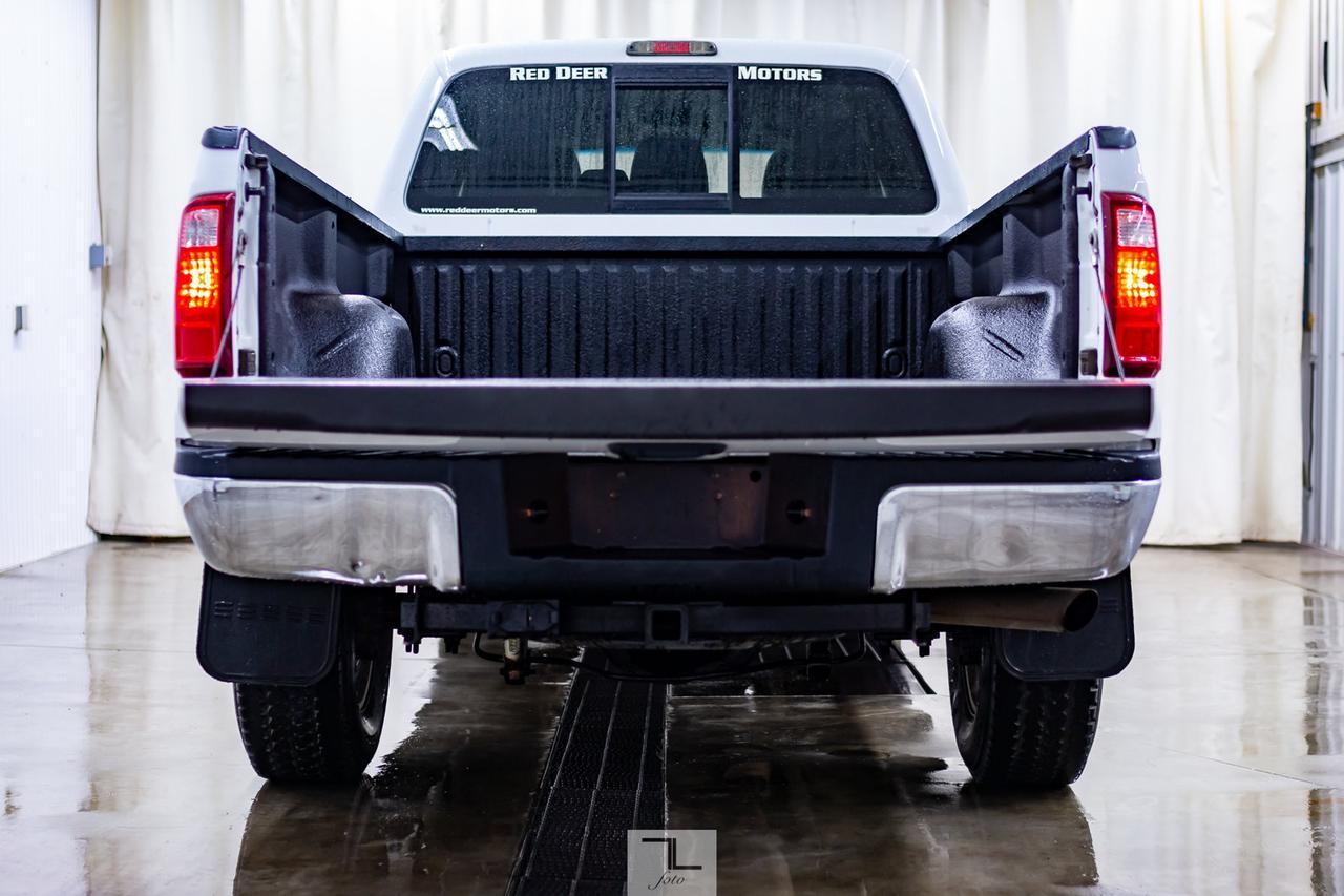 2011 Ford F-350 4x4 Crew Cab XLT FX4 Longbox BCam Red Deer AB