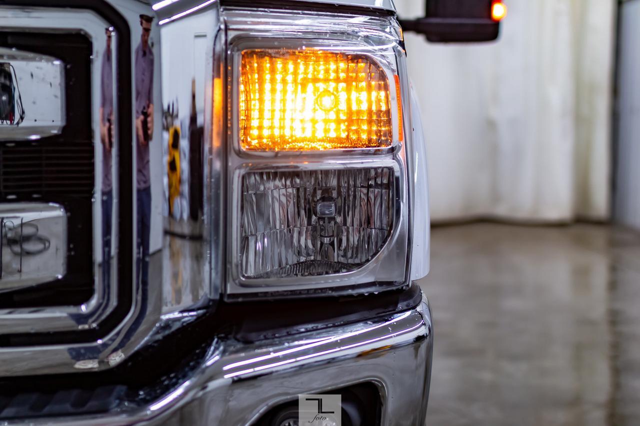 2011 Ford F-350 4x4 Crew Cab XLT FX4 Longbox BCam Red Deer AB
