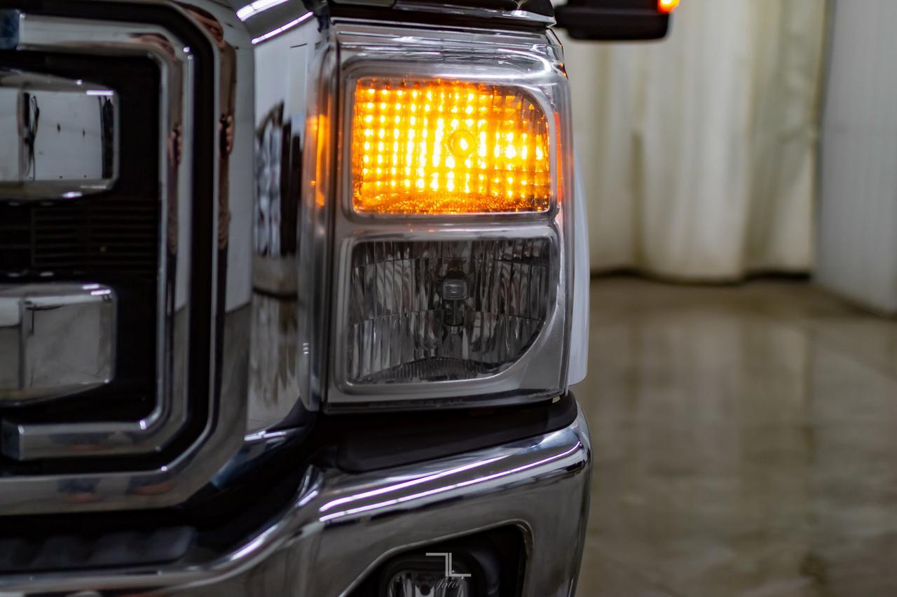 2011 Ford F-350 4x4 Crew Cab XLT FX4 Red Deer AB
