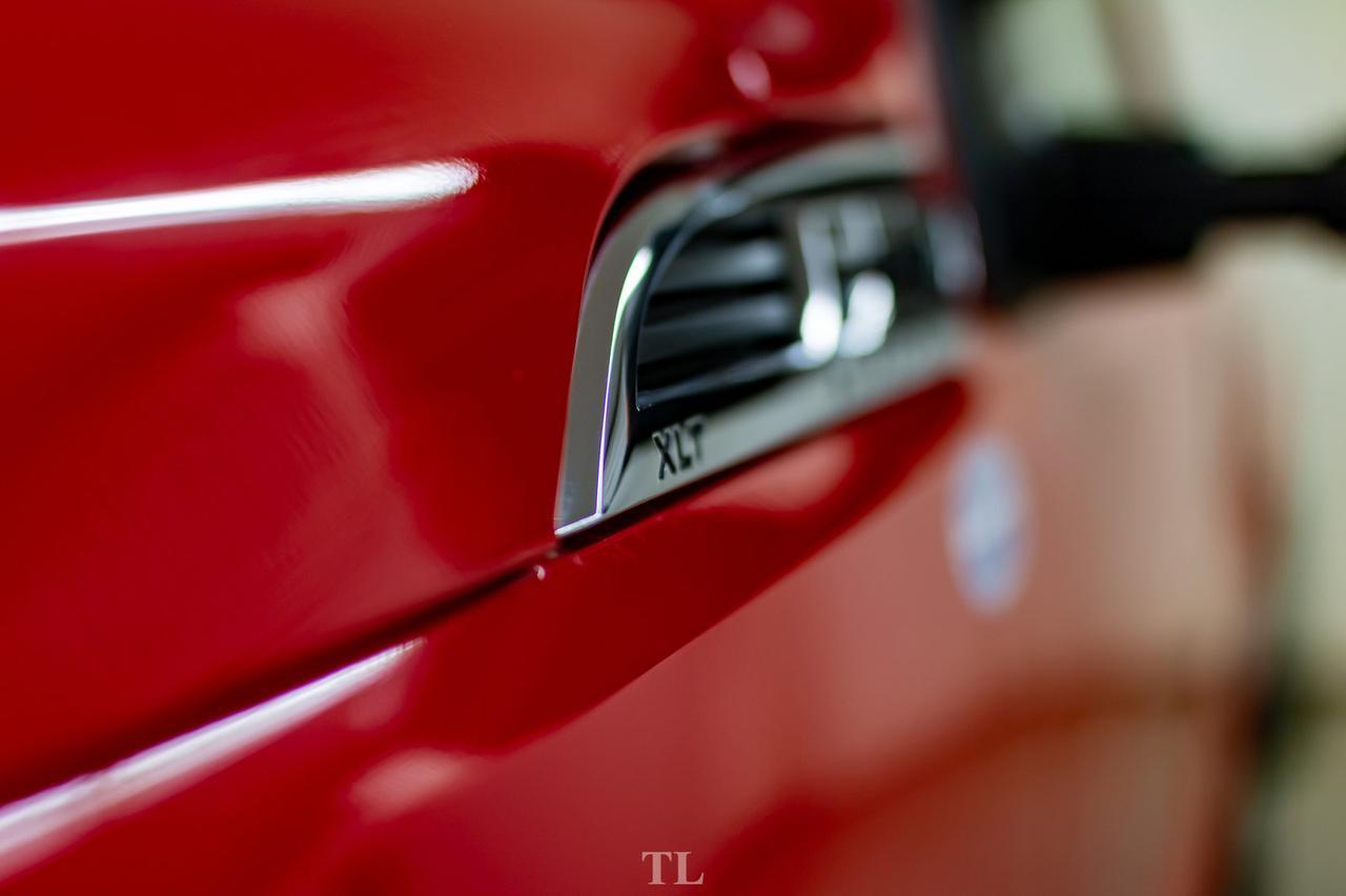 2011 Ford F-350 4x4 Reg Cab XLT Longbox Red Deer AB