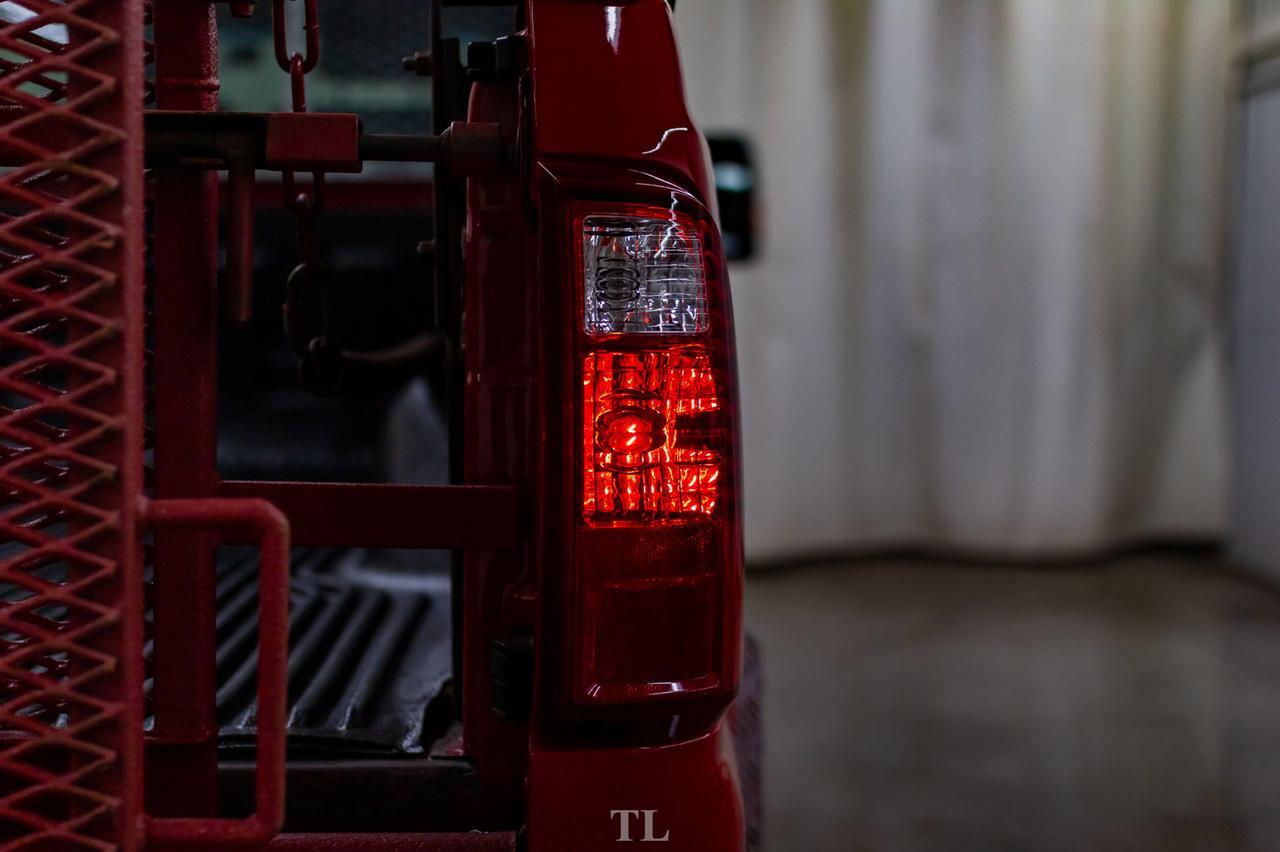 2011 Ford F-350 4x4 Reg Cab XLT Longbox Red Deer AB