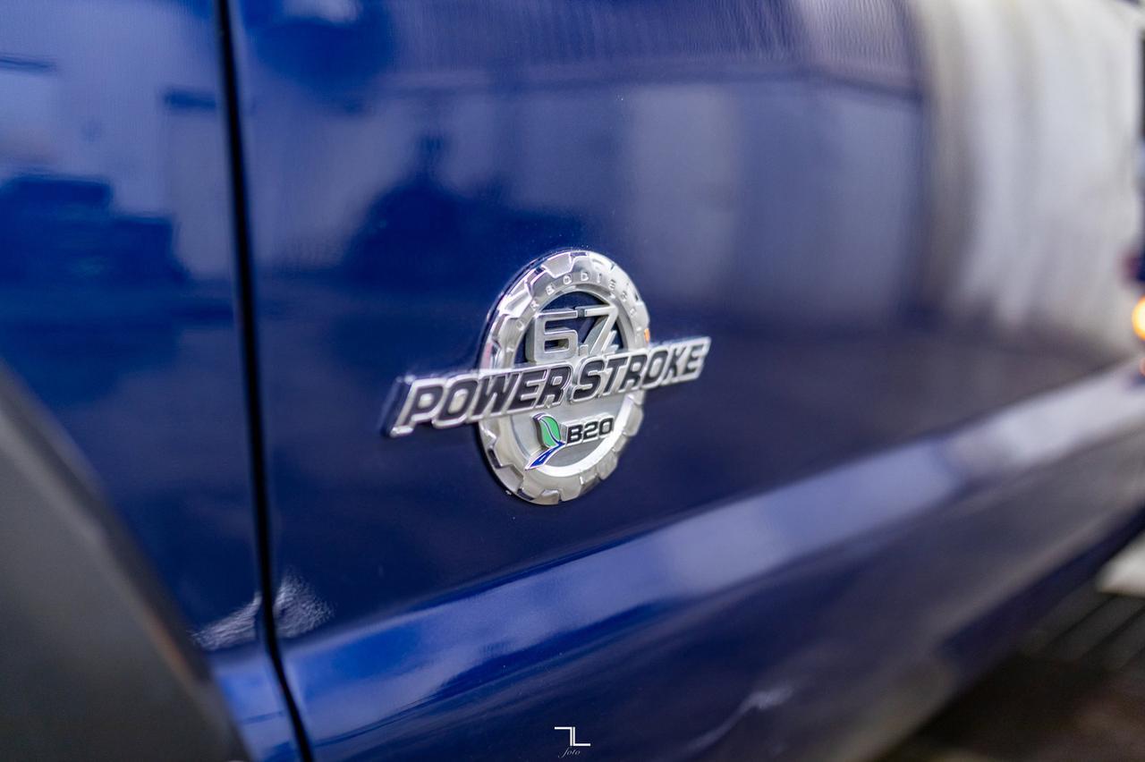 2011 Ford F-350 4x4 Super Cab XL Dually Deck Diesel Red Deer AB