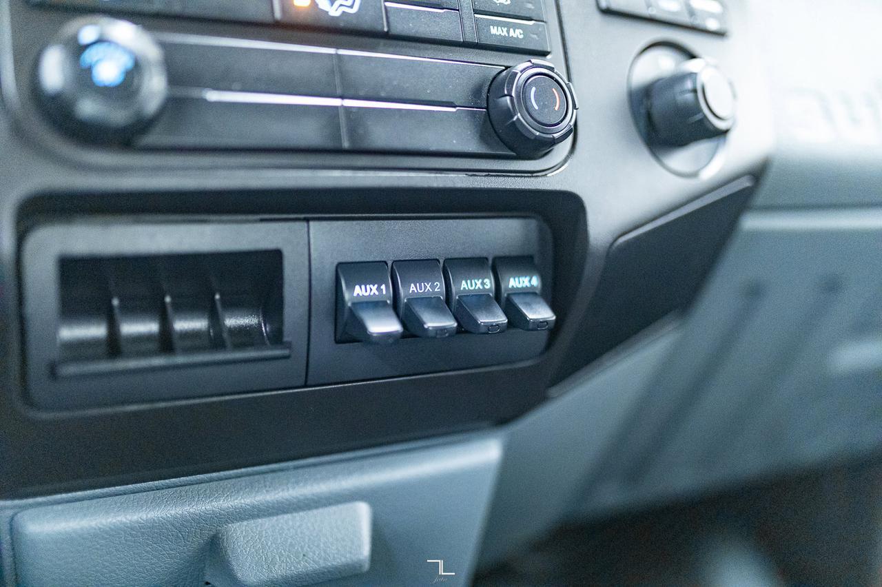 2011 Ford F-350 4x4 Super Cab XL Dually Deck Diesel Red Deer AB