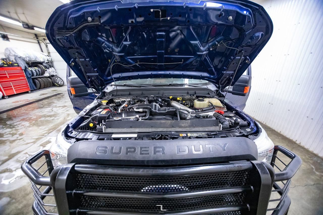 2011 Ford F-350 4x4 Super Cab XL Dually Deck Diesel Red Deer AB