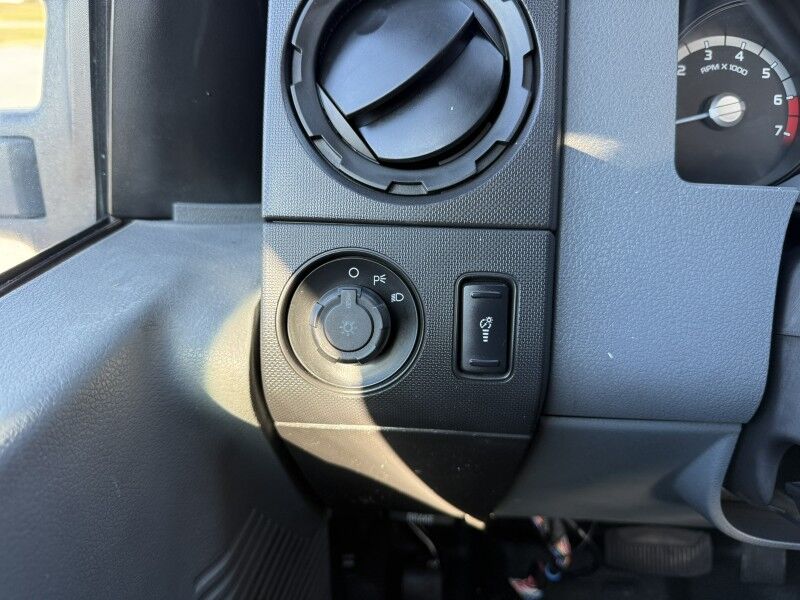 2011 Ford F-350 DRW Utility w/ Stelllar EC3200 Crane XL Collinsville OK