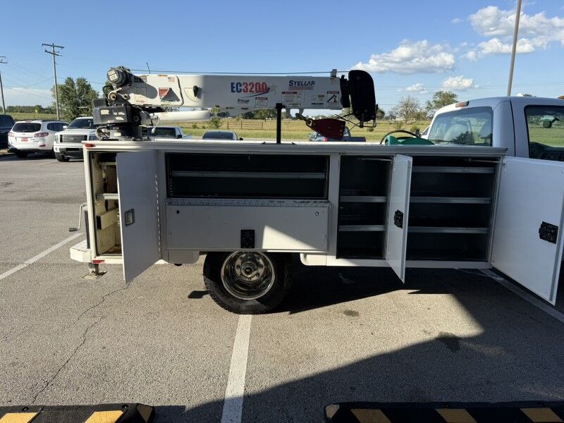 2011 Ford F-350 DRW Utility w/ Stelllar EC3200 Crane XL Collinsville OK