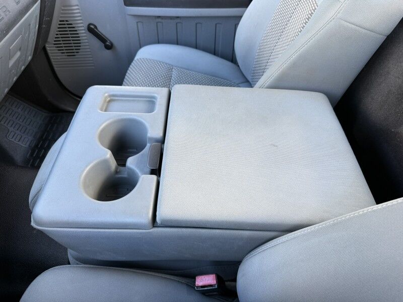 2011 Ford F-350 SRW Flatbed w/ Lift Gate 38k mi's XL Collinsville OK