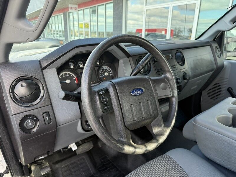 2011 Ford F-350 SRW Flatbed w/ Lift Gate 38k mi's XL Collinsville OK