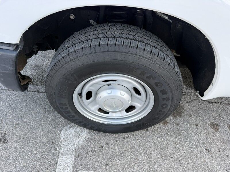 2011 Ford F-350 SRW Flatbed w/ Lift Gate 38k mi's XL Collinsville OK