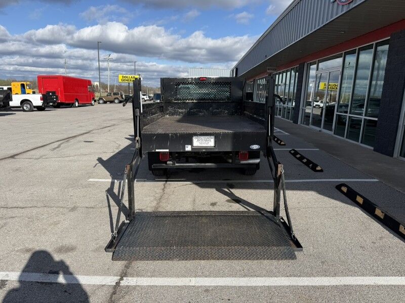 2011 Ford F-350 SRW Flatbed w/ Lift Gate 38k mi's XL Collinsville OK