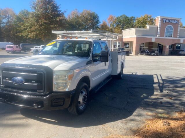 2011 Ford F-350 XL  Long Bed DRW
