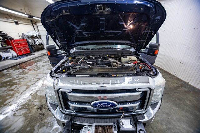 2011 Ford F-450 4x4 Crew Cab XLT Mechanics/Service Box Diesel Red Deer AB