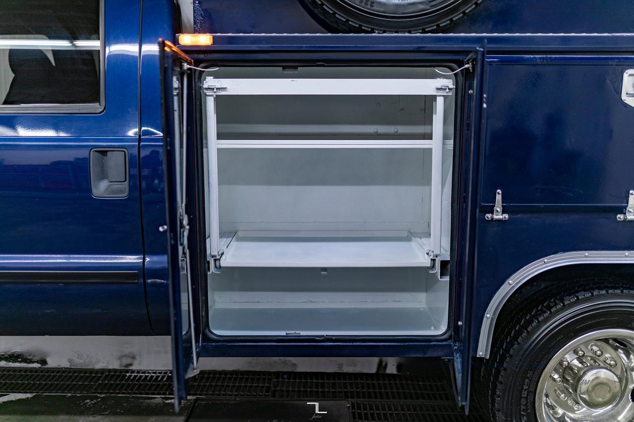 2011 Ford F-450 4x4 Crew Cab XLT Mechanics/Service Box Diesel Red Deer AB